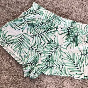 Forever 21 Summer Shorts in size Small.